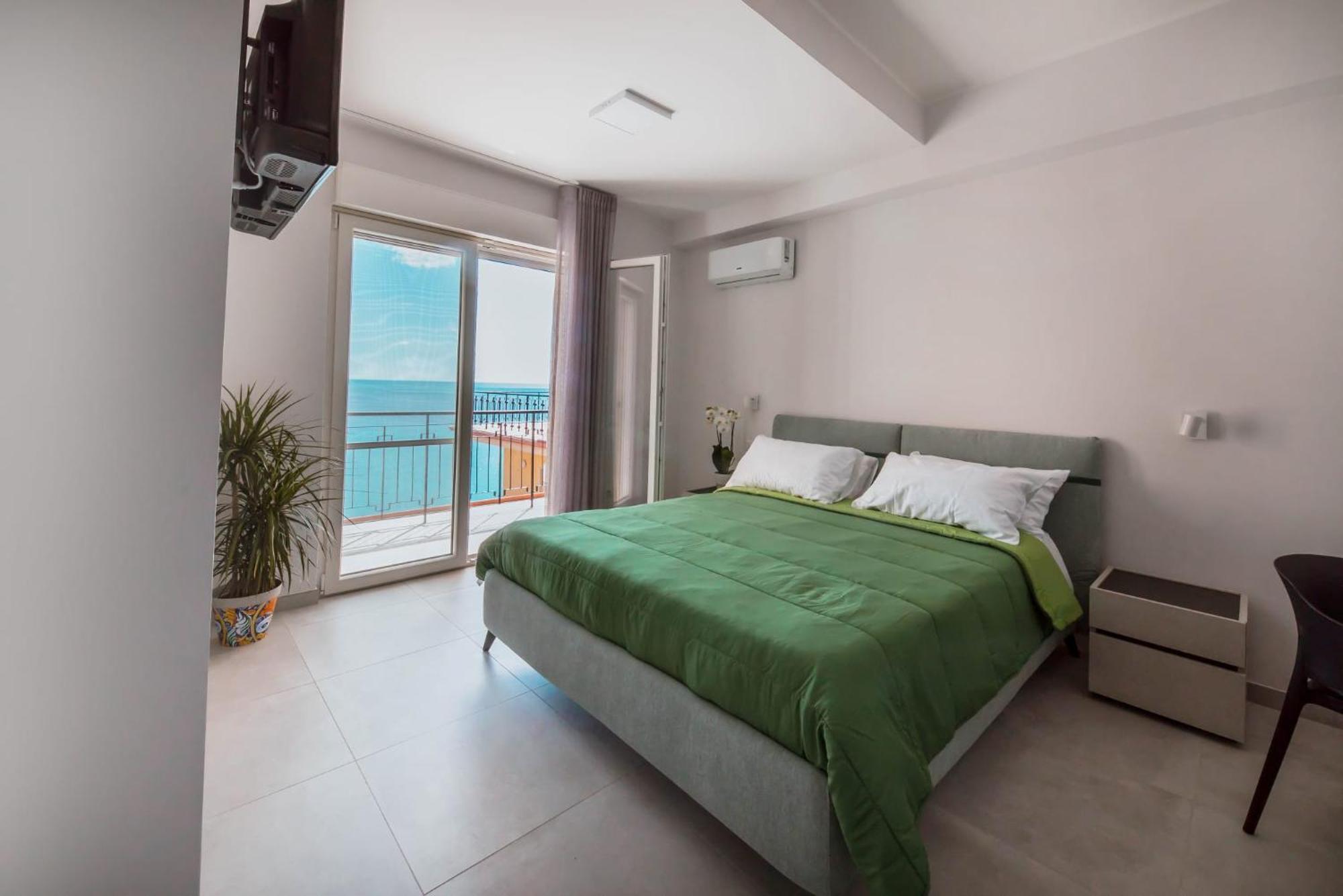 Bed and Breakfast Blu Marine Катандзаро Экстерьер фото